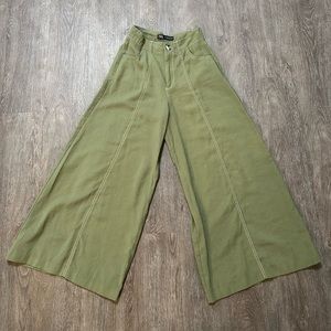Zara wide leg green pants